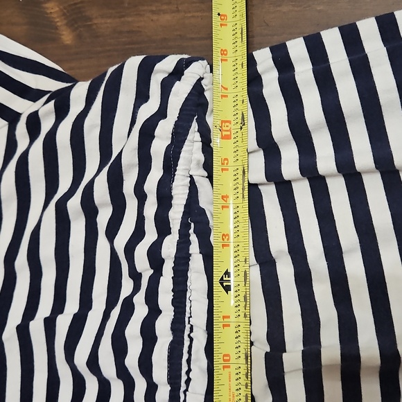 Isabel Maternity by Ingrid & Isabel Navy and White Striped Top - Picture 8 of 10